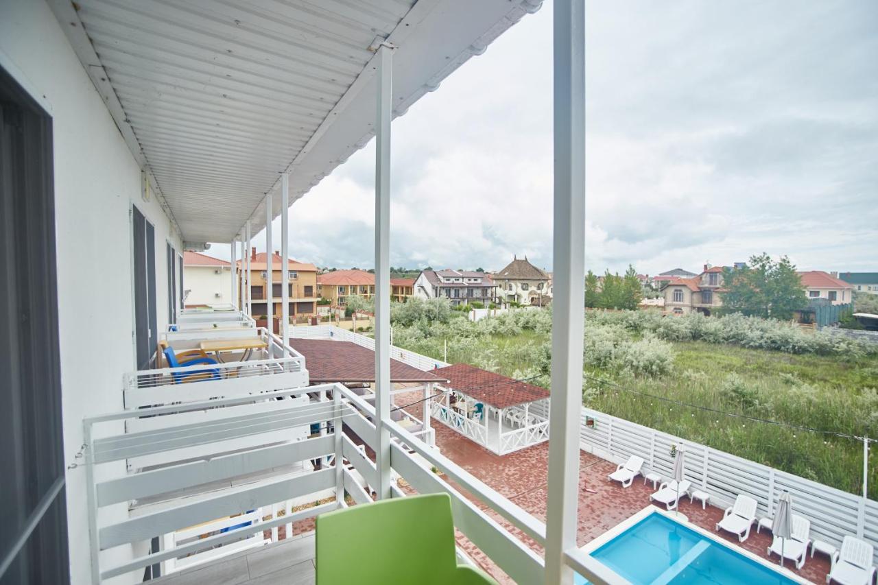 Family Hotel Happy Inn Zatoka Buitenkant foto